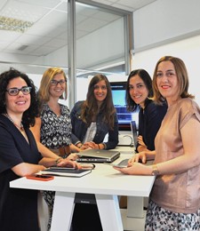 Nuria Izquierdo, Mar Andreu, Patricia Yuste, Rebeca Mesa y Sonia Cuenca